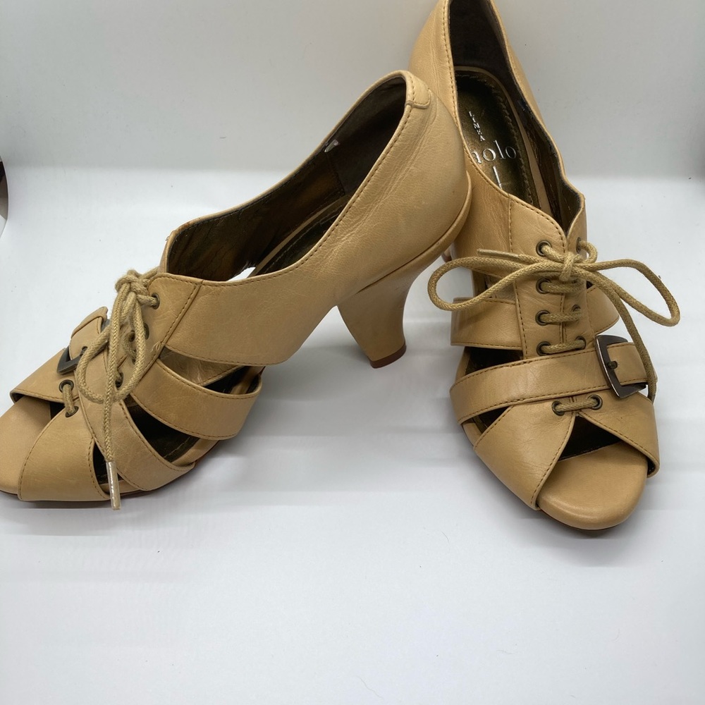 Paulo size 6 vintage look heels